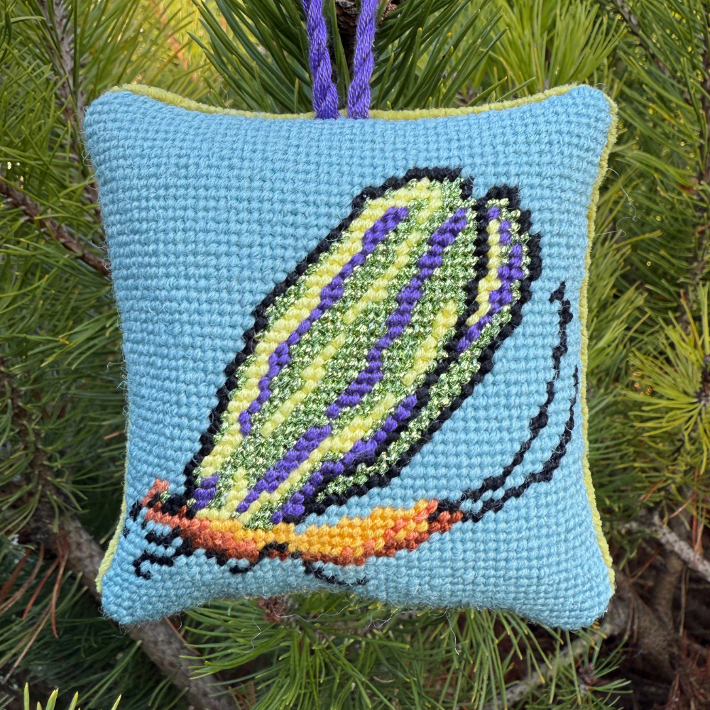 HandmadeMayflyNeedlepointChristmasDecoration-FineCellWork.png