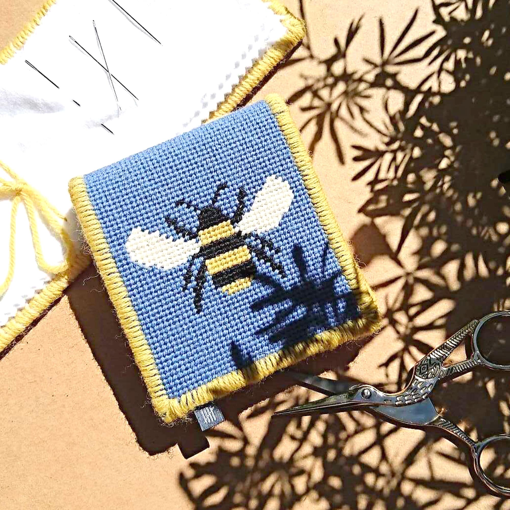 Needle Case Bee Design Blue